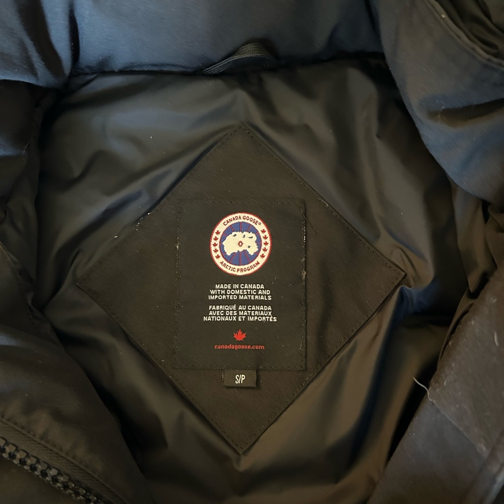 Canada Goose Trillium Parka Heritage Black Small, Like New, Full Set - Picture 9 of 16